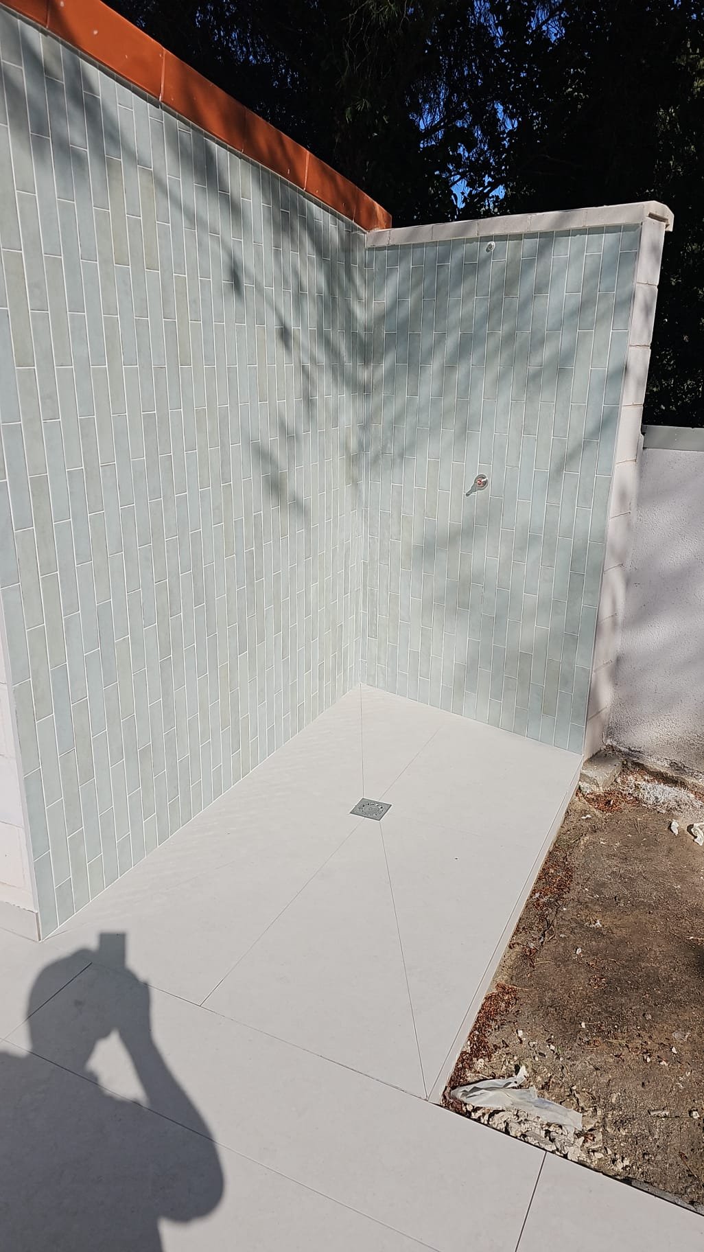 Alicatado exterior en obra